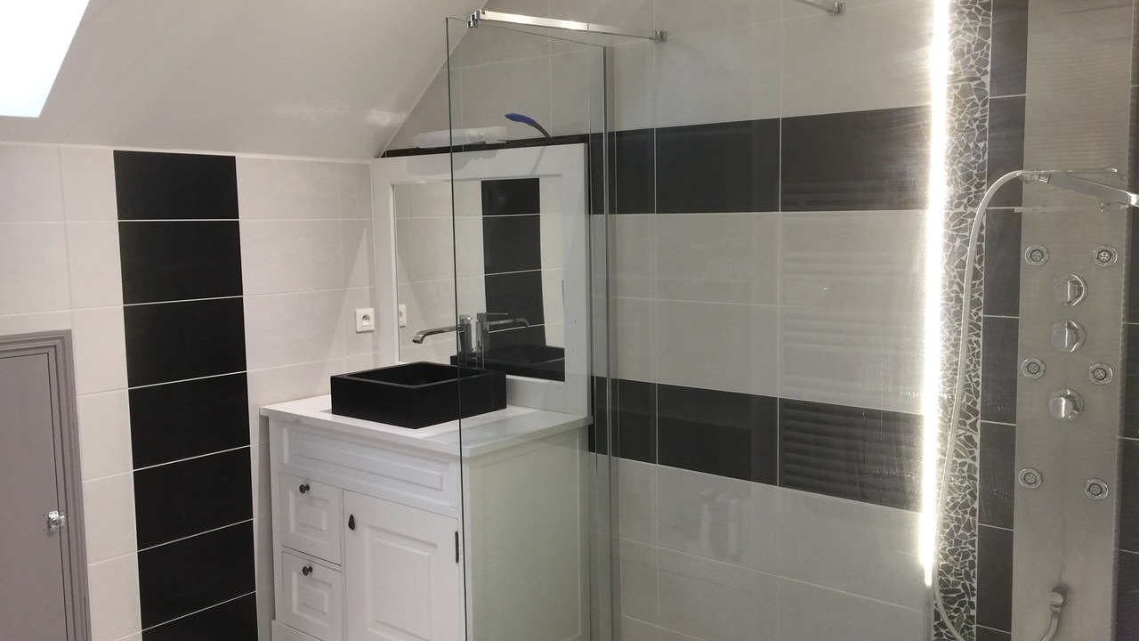 Photo of Bathroom in Saint-Palais-sur-Mer