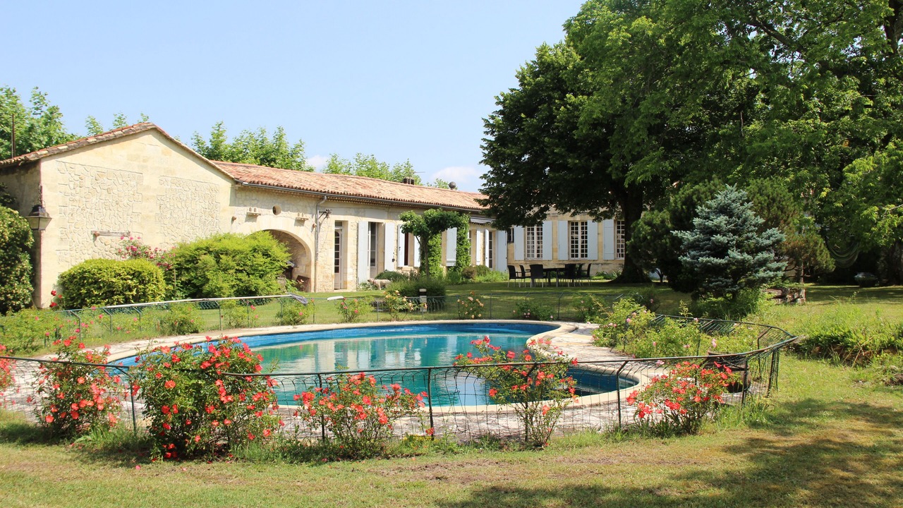 Photo of Outdoor in Labarde