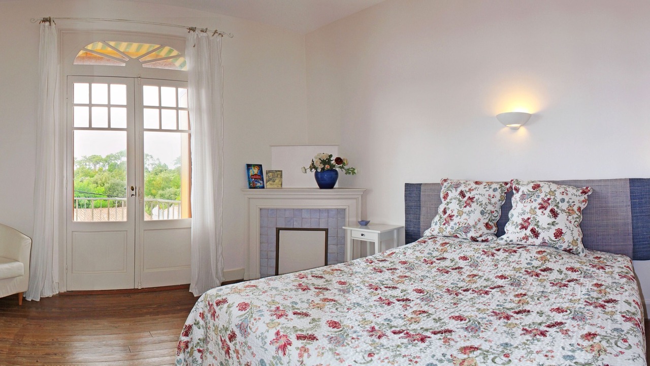 Photo of Bedroom in Saint-Palais-sur-Mer