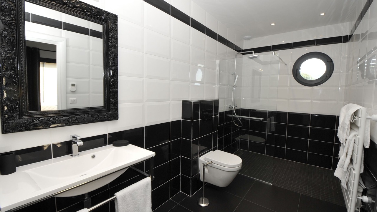 Photo of Bathroom in Sarlat-la-Caneda
