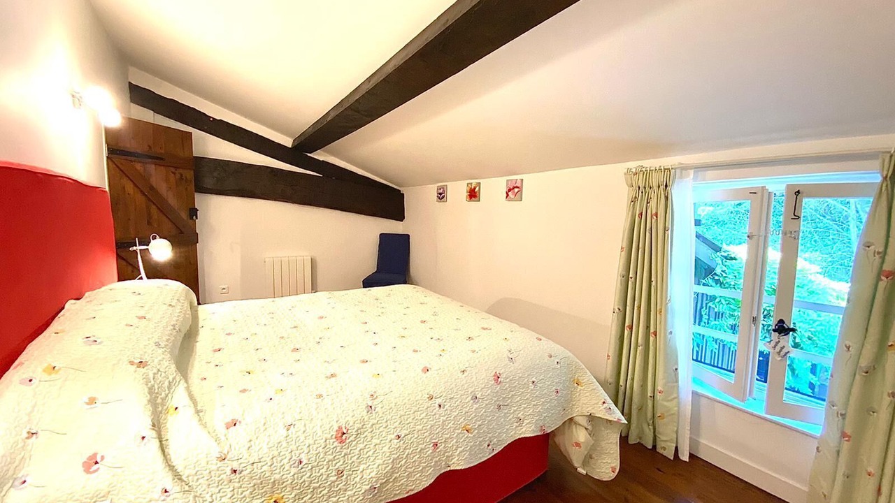 Photo of Bedroom in Baleyssagues