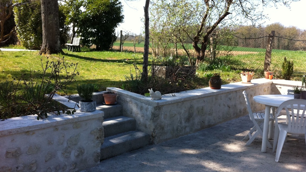 Photo of Outdoor in Bessac