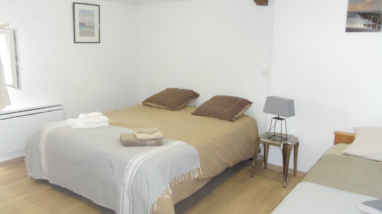 Photo of Bedroom in Anglade