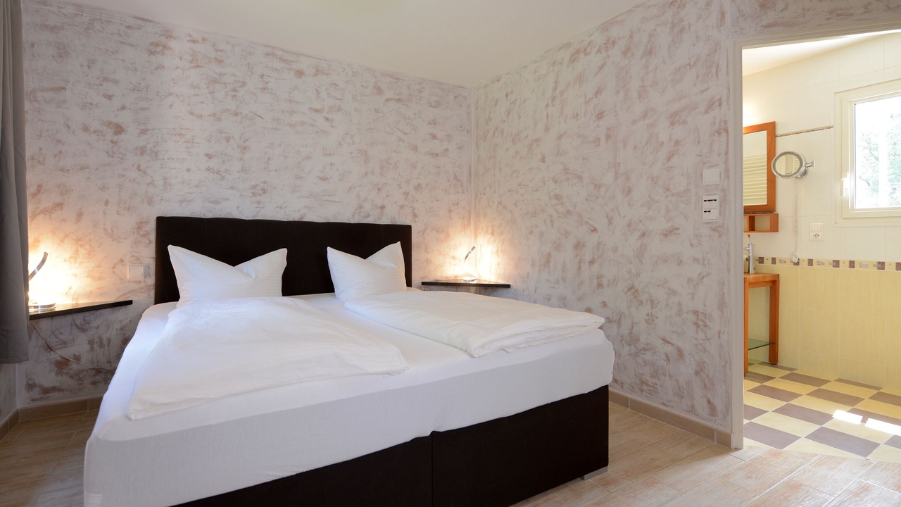 Photo of Bedroom in Beaumont-du-Perigord