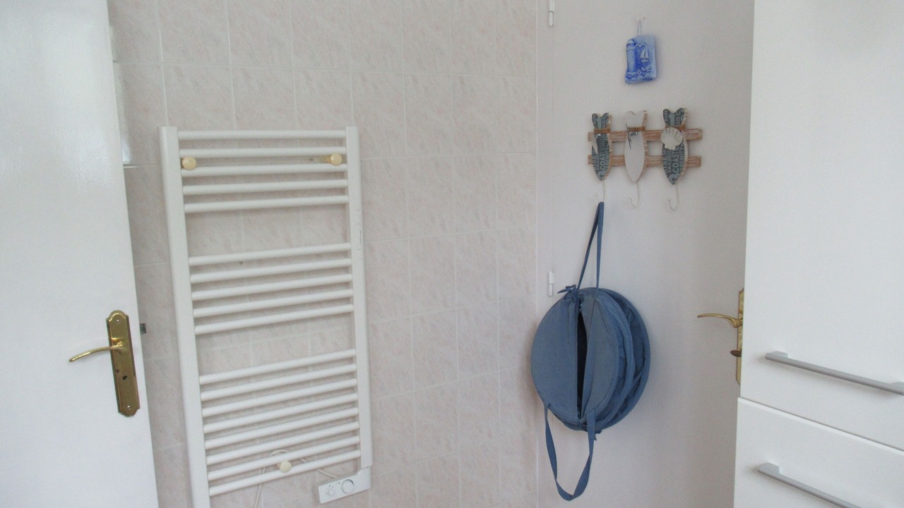 Photo of Bathroom in Cahuzac