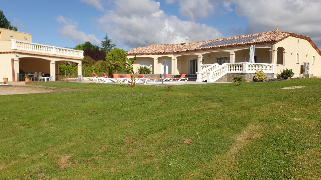 Photo of Outdoor in Puysserampion