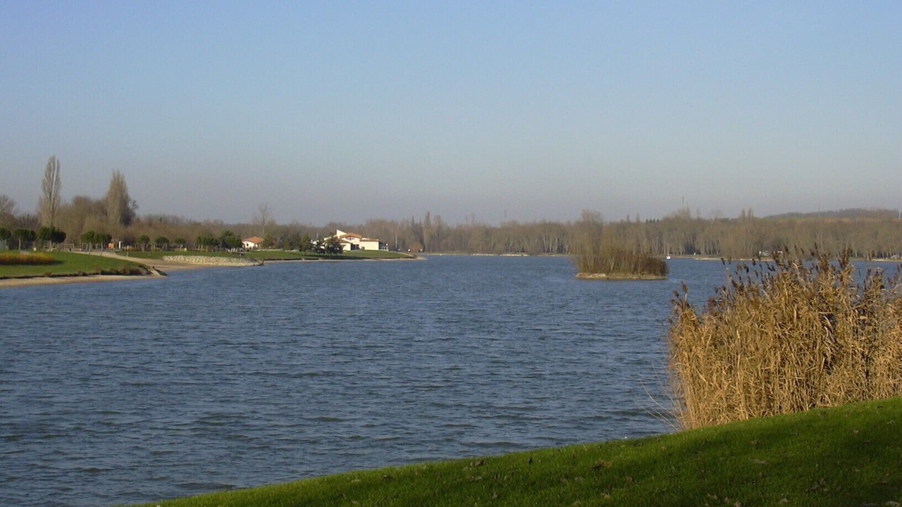 Photo of Outdoor in Coulgens