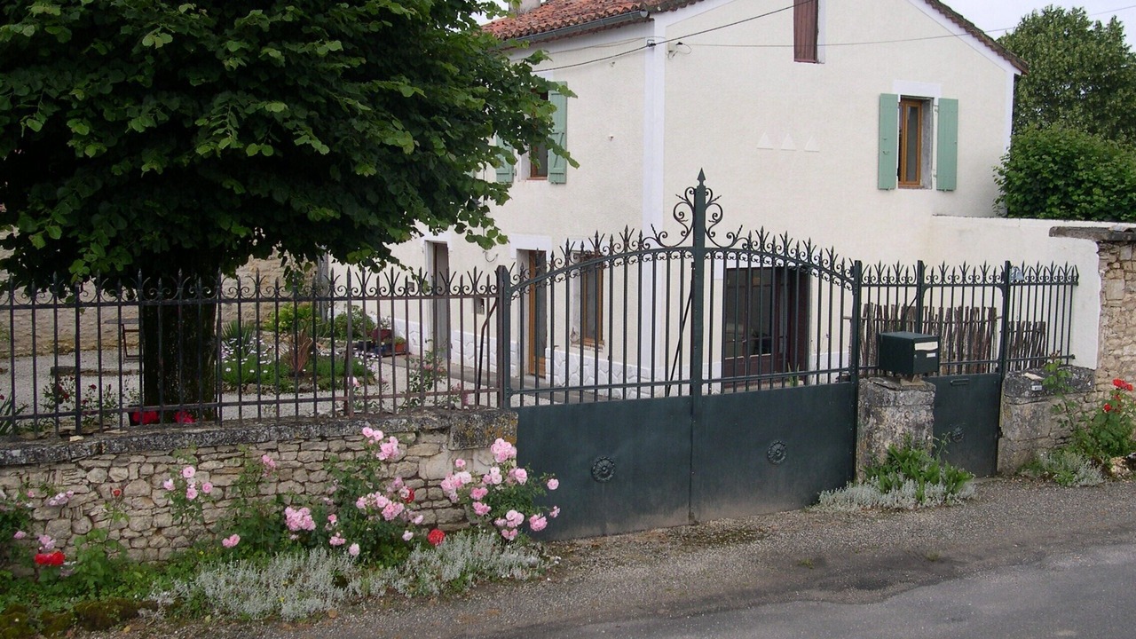 Photo of Outdoor in Coulgens