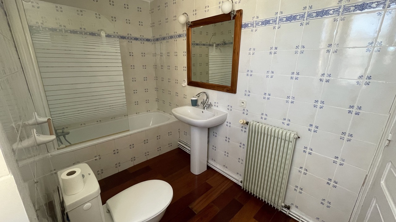 Photo of Bathroom in Carlux