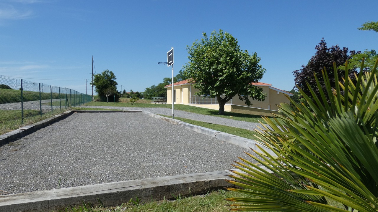 Photo of Outdoor in Pouillon