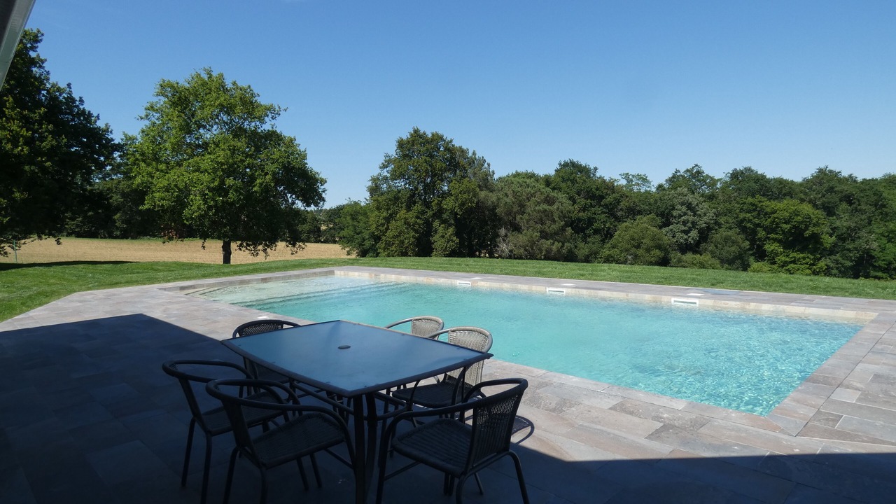Photo of Outdoor in Pouillon