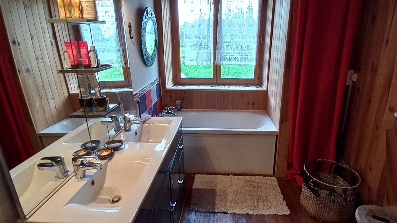 Photo of Bathroom in Saint-Germain-de-Vibrac
