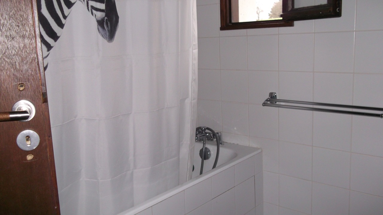 Photo of Bathroom in Souraide