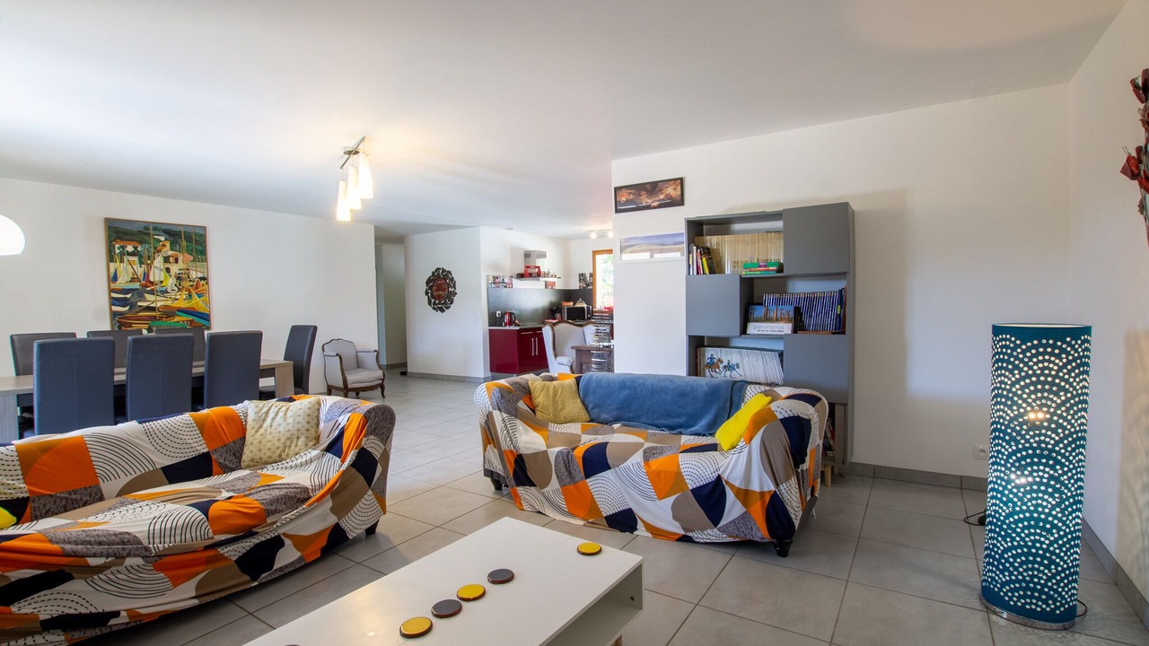 Photo of Livingroom in Paunat