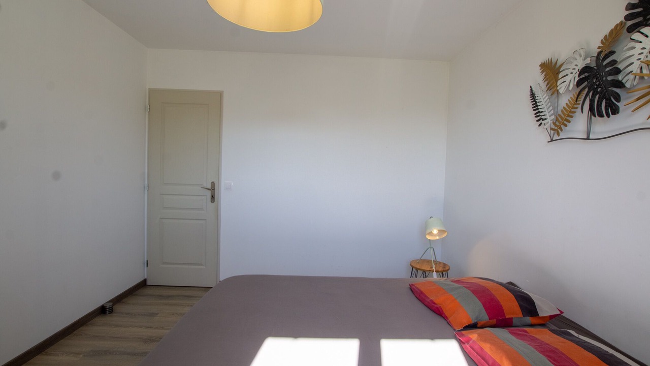 Photo of Bedroom in Paunat