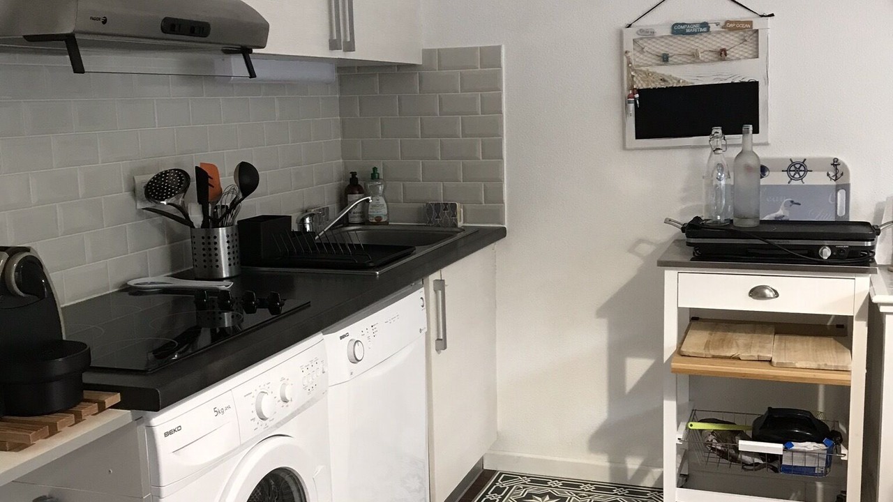 Photo of Kitchen in Piraillan