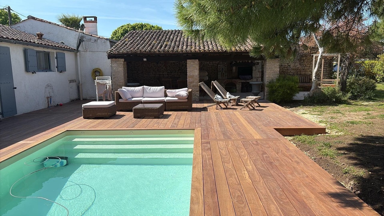 Photo of Outdoor in Domino