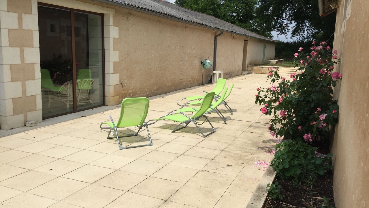 Photo of Patio Balcony in Usson-du-Poitou
