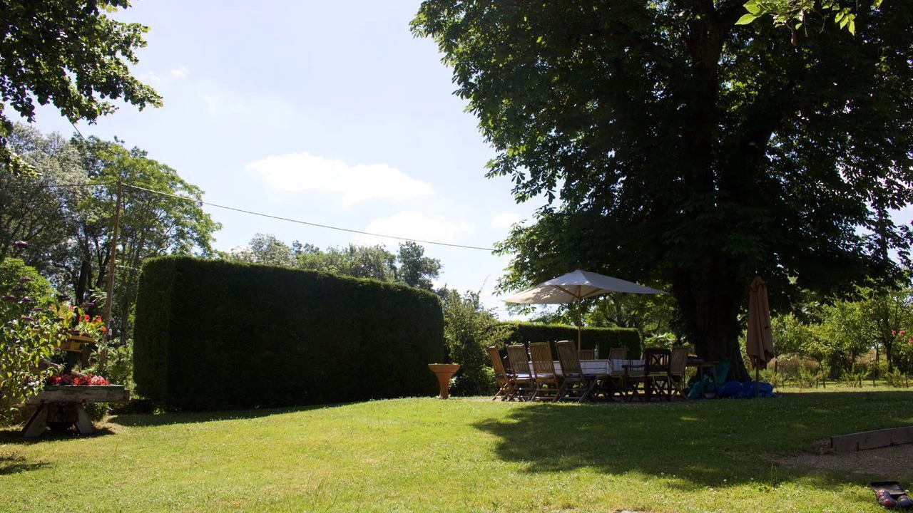 Photo of Outdoor in Queyssel