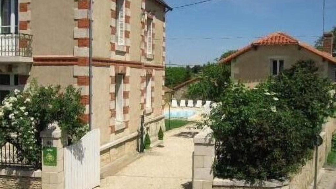 Photo of Outdoor in Usson-du-Poitou