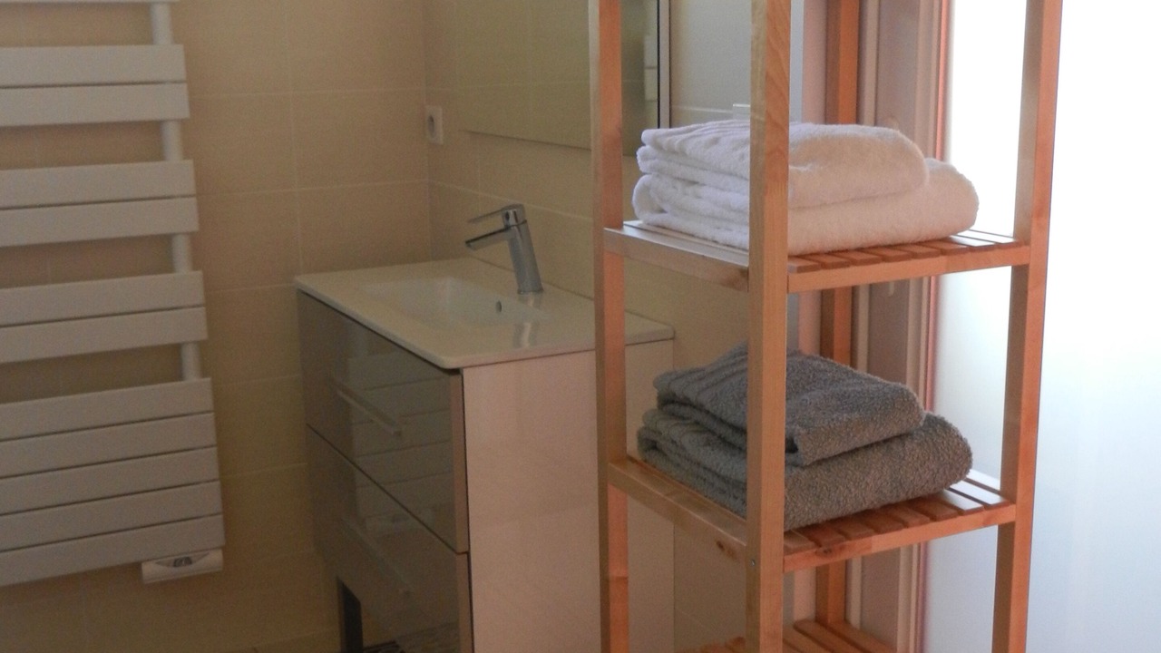 Photo of Bathroom in Camblanes-et-Meynac