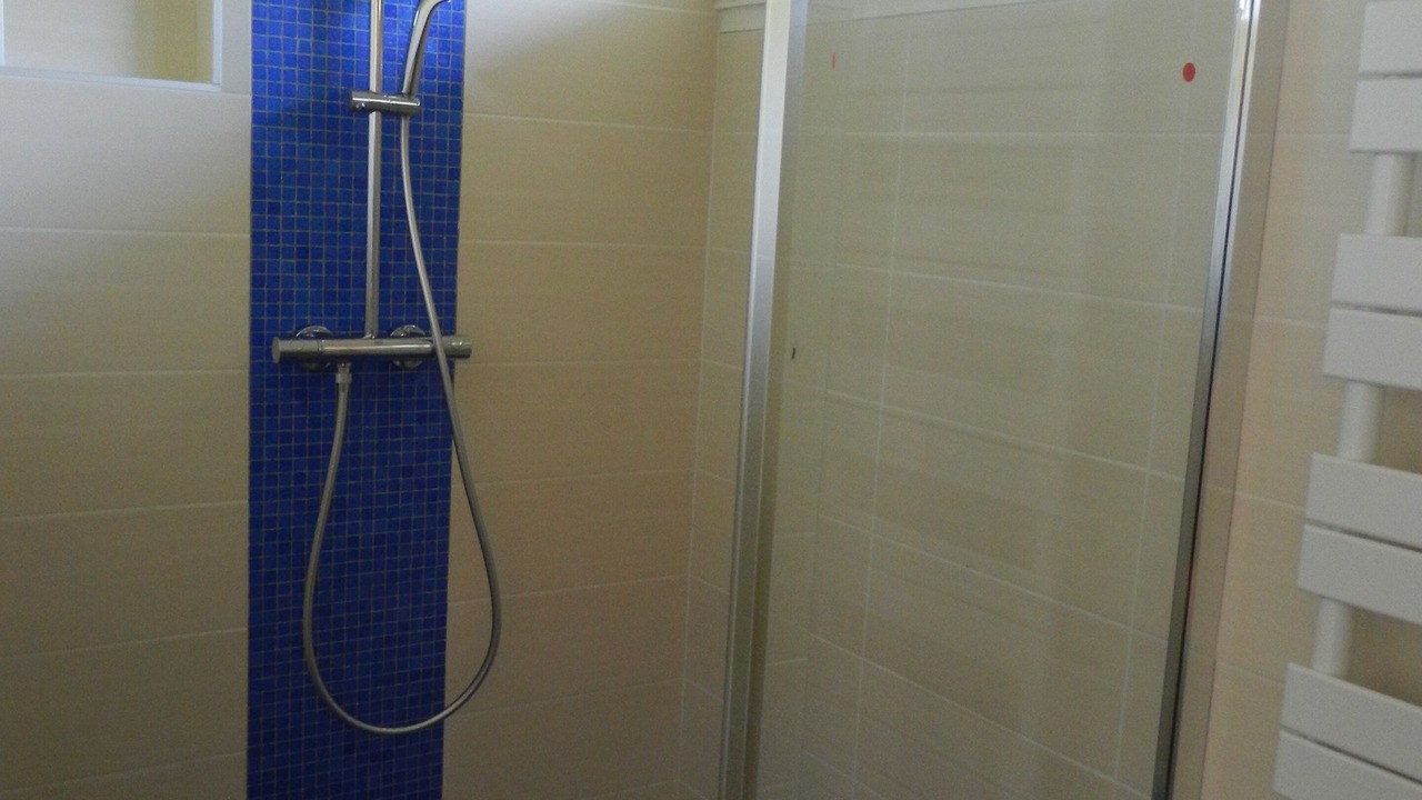 Photo of Bathroom in Camblanes-et-Meynac