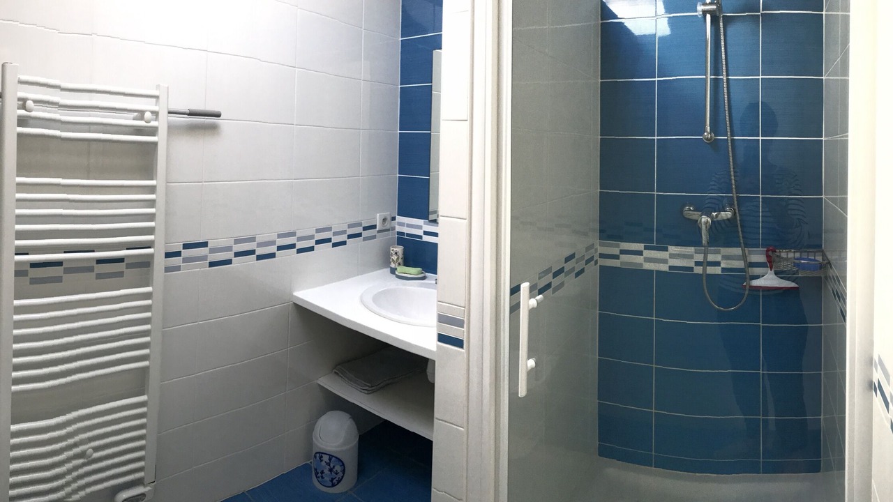 Photo of Bathroom in Sare