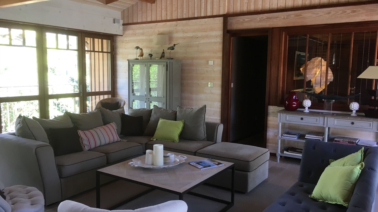 Photo of Livingroom in Le Canon