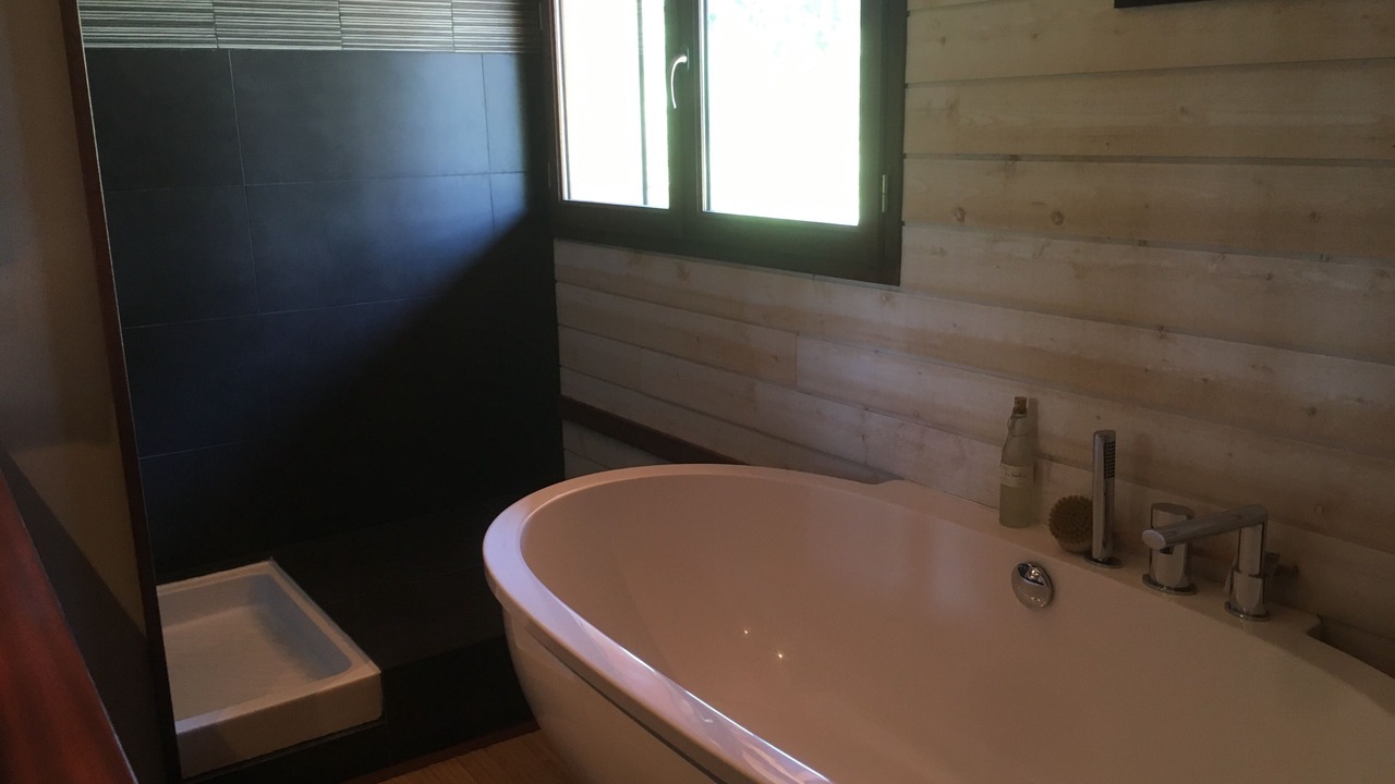 Photo of Bathroom in Le Canon