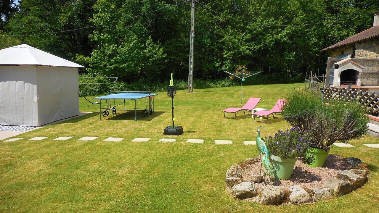 Photo of Outdoor in Marval