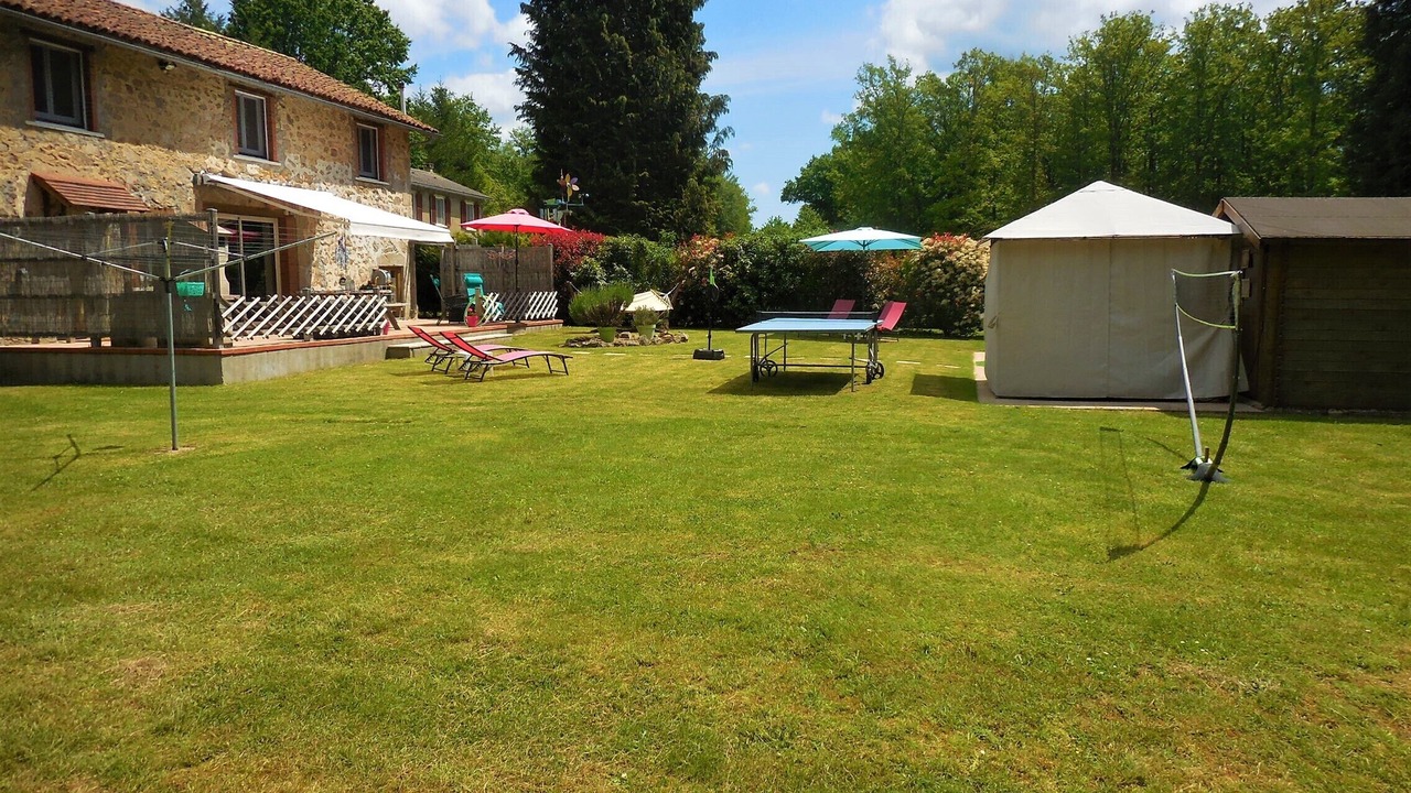 Photo of Outdoor in Marval