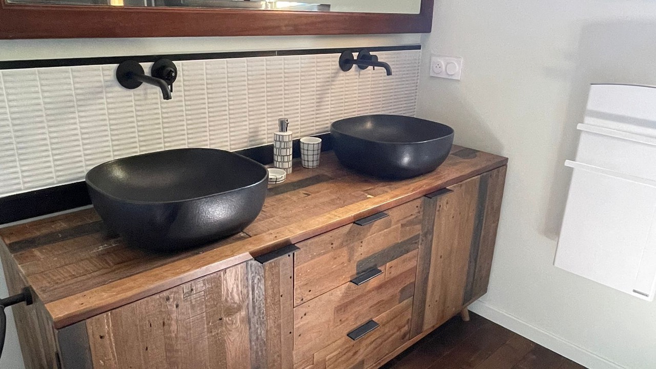 Photo of Bathroom in Grayan-Et-L'Hopital