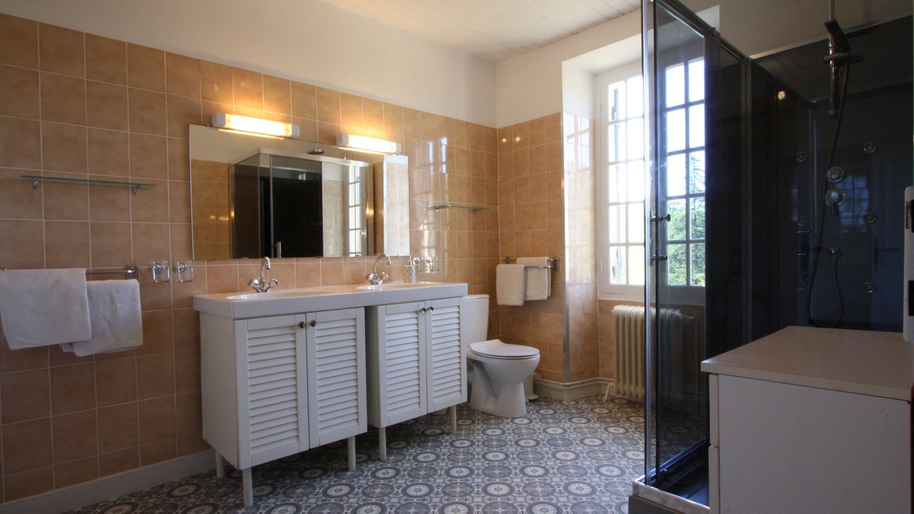 Photo of Bathroom in Saint-Marcel-du-Perigord