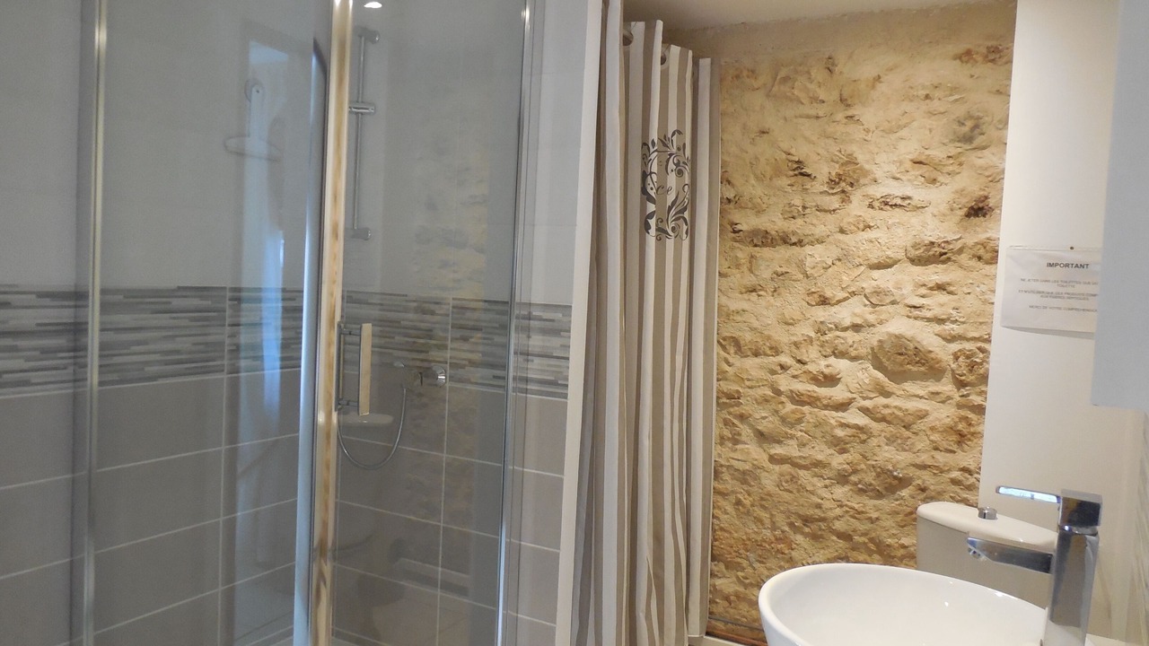 Photo of Bathroom in Valojoulx