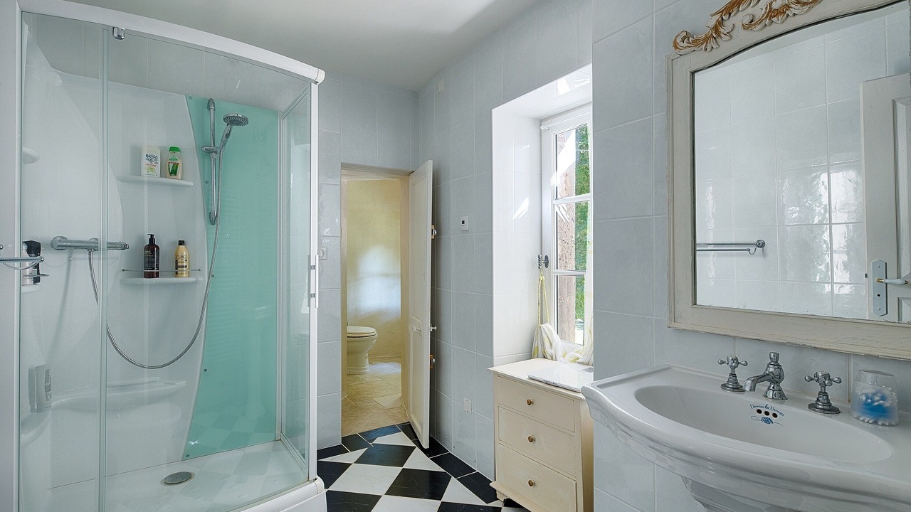 Photo of Bathroom in Clairac