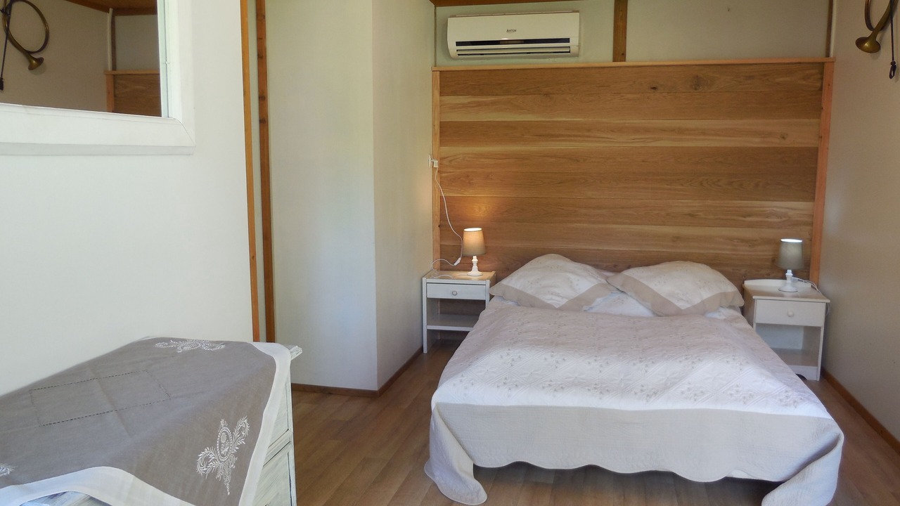 Photo of Bedroom in Valojoulx