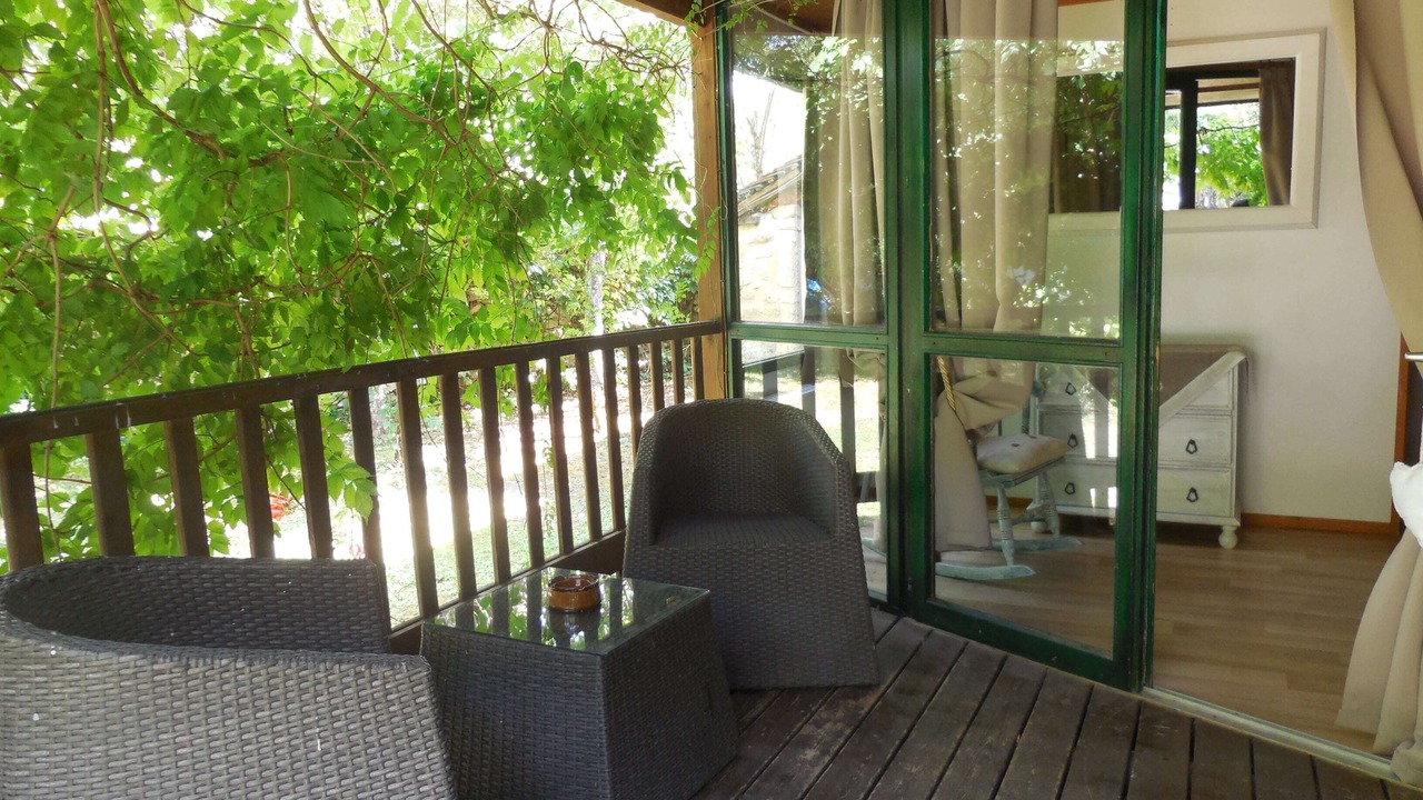 Photo of Patio Balcony in Valojoulx