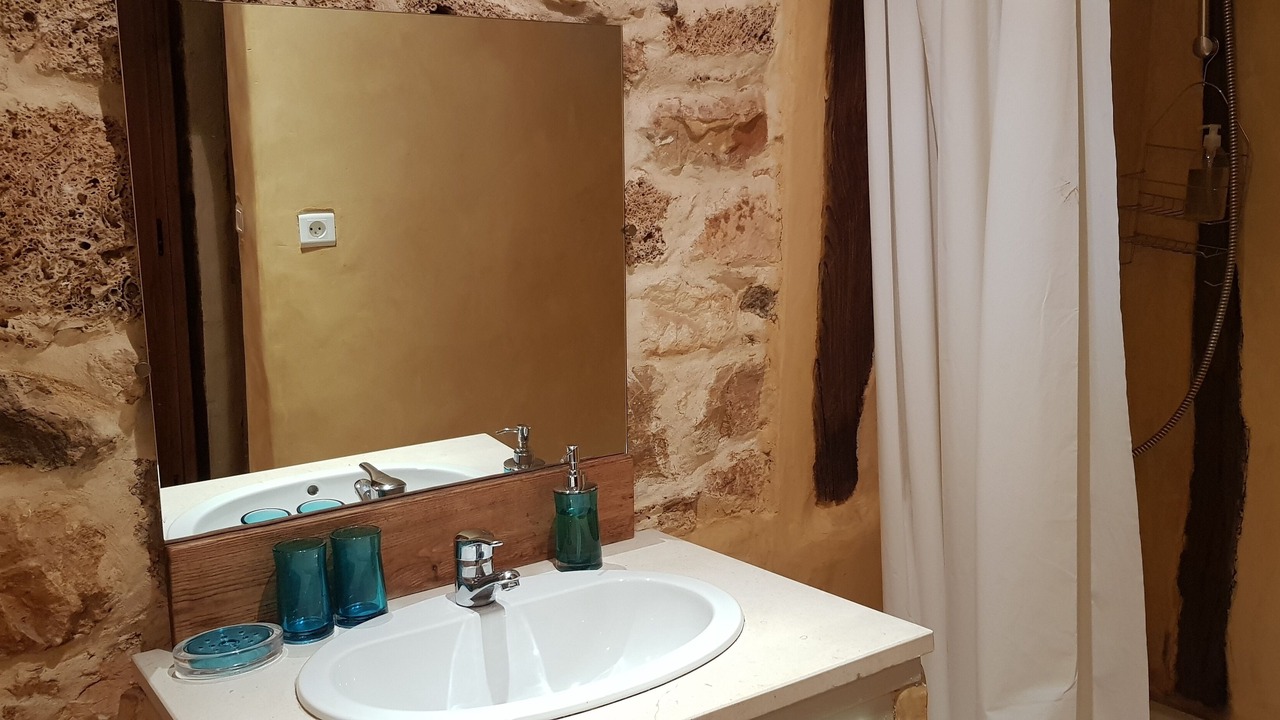 Photo of Bathroom in Domme