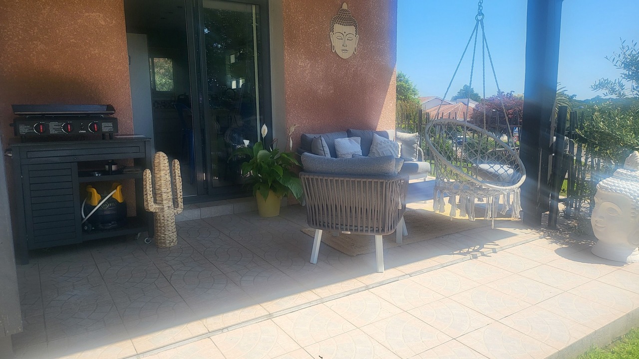 Photo of Patio Balcony in Saint-Lon-les-Mines