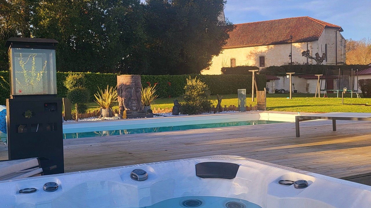 Photo of Outdoor in Saint-Lon-les-Mines