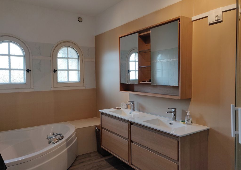 Photo of Bathroom in La Teste-de-Buch