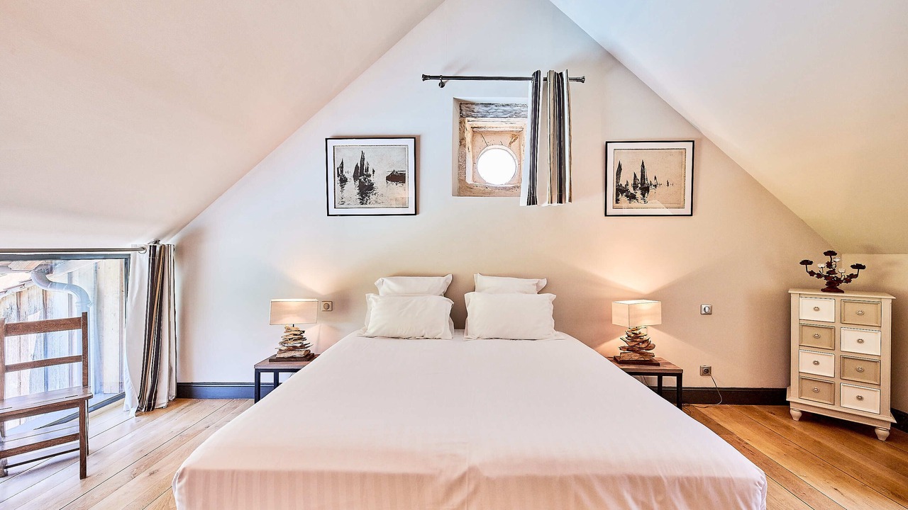 Photo of Bedroom in Saint-Amand-de-Coly