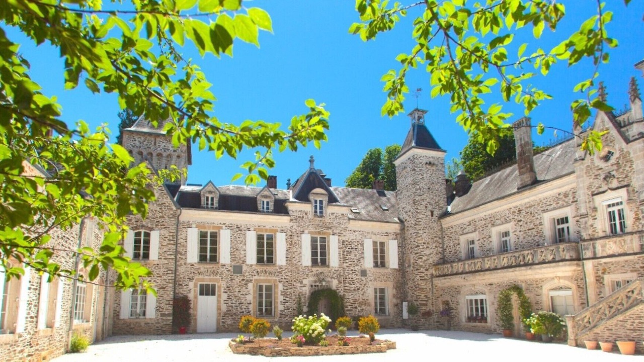 Photo of Others in Saint-Priest-les-Fougeres