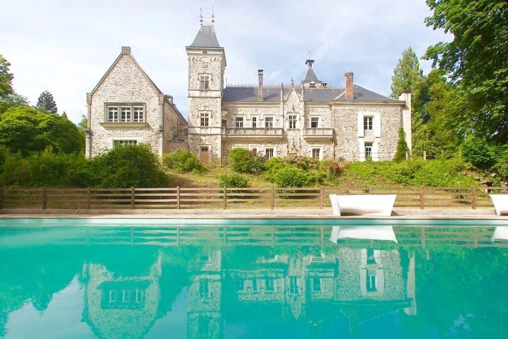 Photo of Outdoor in Saint-Priest-les-Fougeres