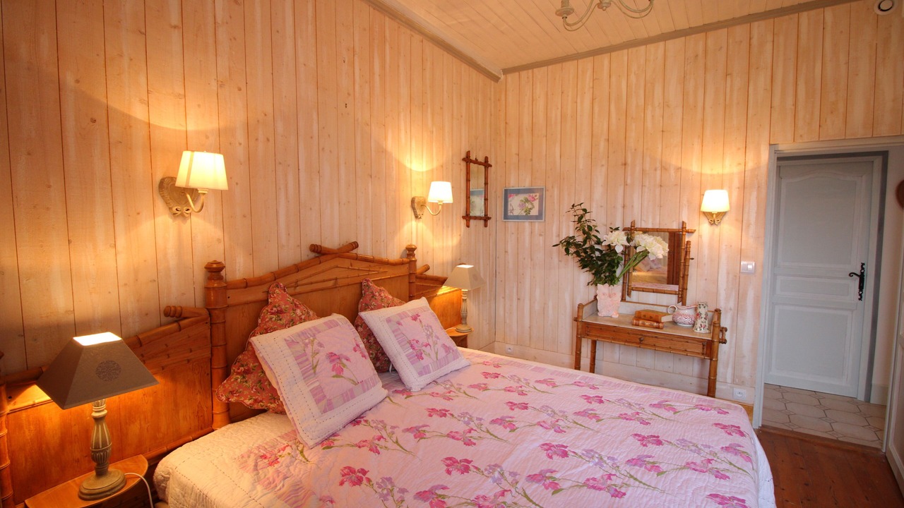 Photo of Bedroom in Lanquais