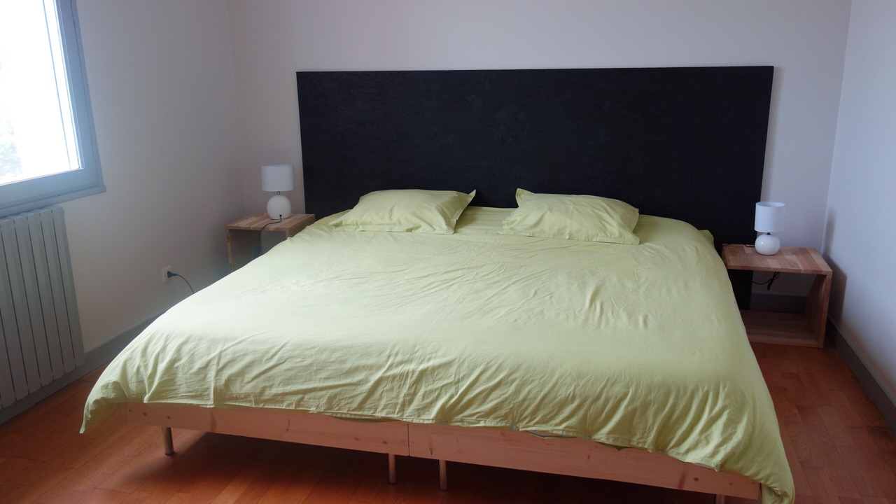 Photo of Bedroom in Rouille