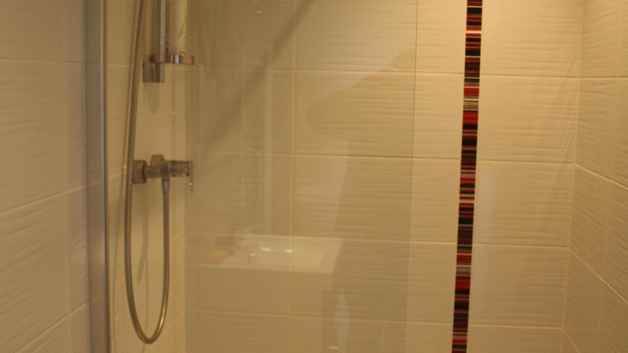 Photo of Bathroom in Rouille