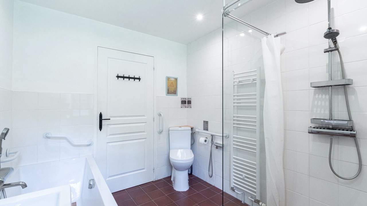 Photo of Bathroom in Moustey