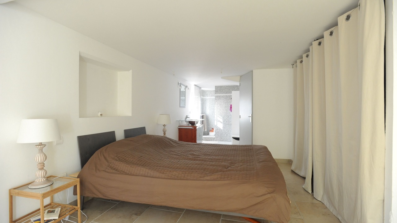Photo of Bedroom in Pujaut
