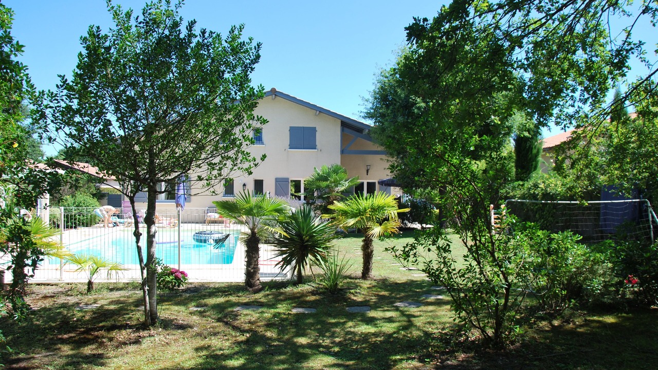 Photo of Outdoor in Saint-Aubin-de-Medoc